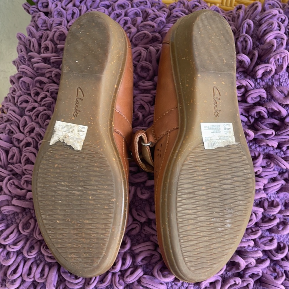 Clarks flats - Picture 4 of 4